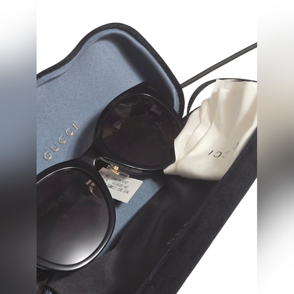 Gucci Sunglasses - Picture 7 of 13